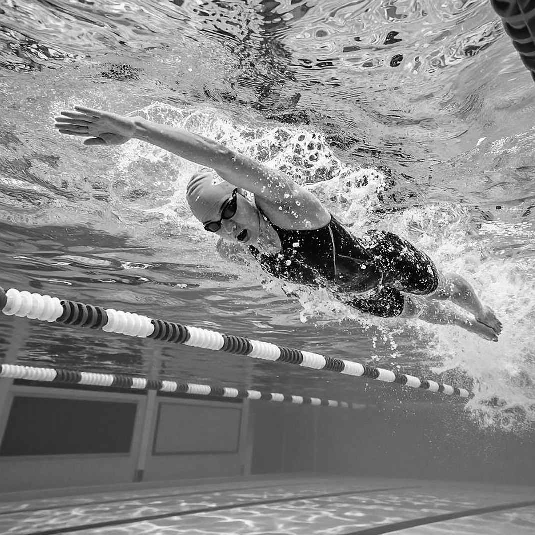 Yusei Imaizumi phá kỷ lục thế giới trẻ 100m ếch bể ngắn: Tín hiệu của một thế hệ vàng bơi lội Nhật Bản